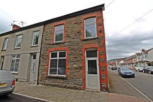 Lawn Terrace, Treforest