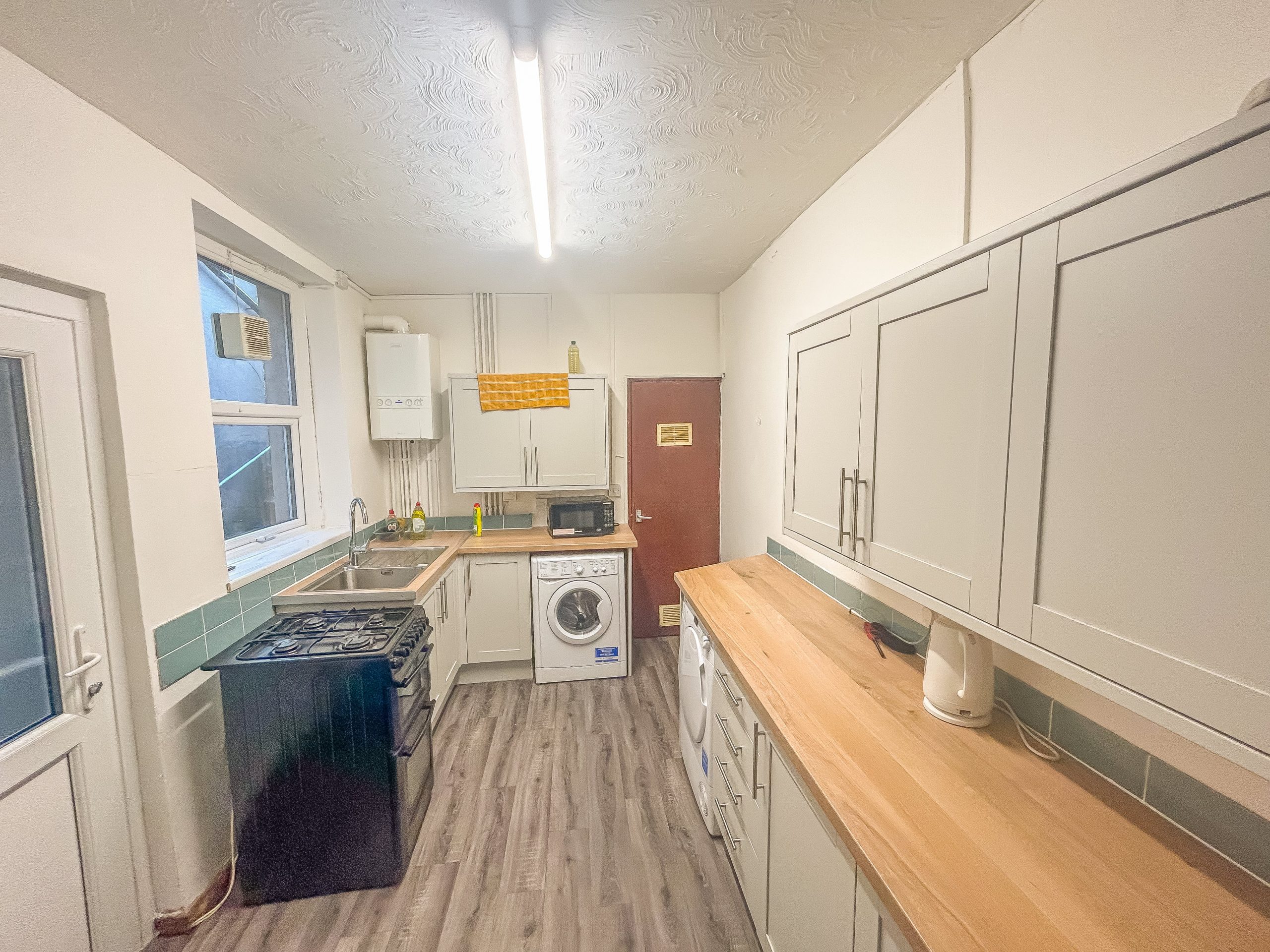 0908 9126 Bef9 9621.jpg