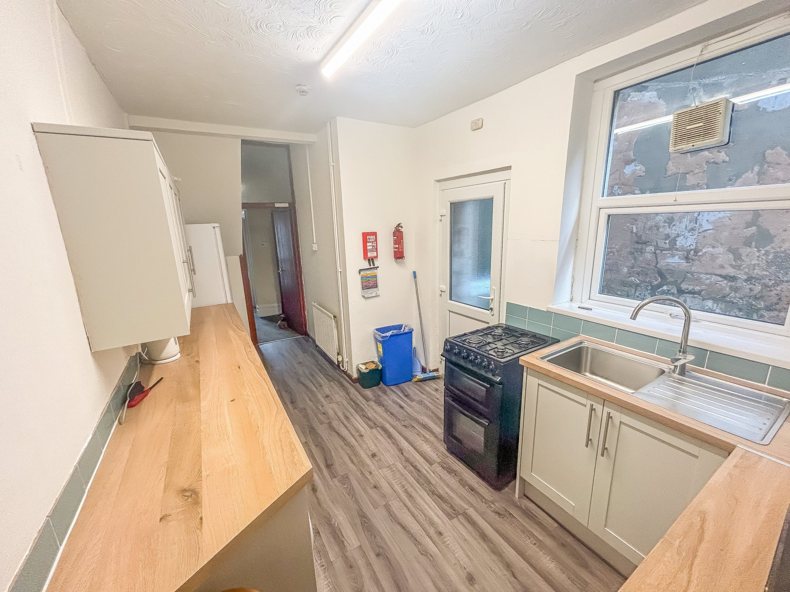 0908 9126 Bef9 965a.jpg